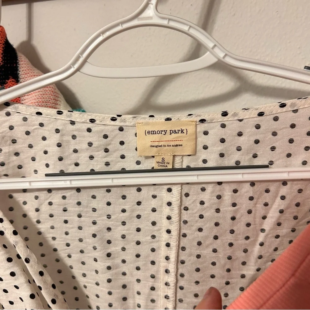 Size Small Bundle of 8 Women’s Items